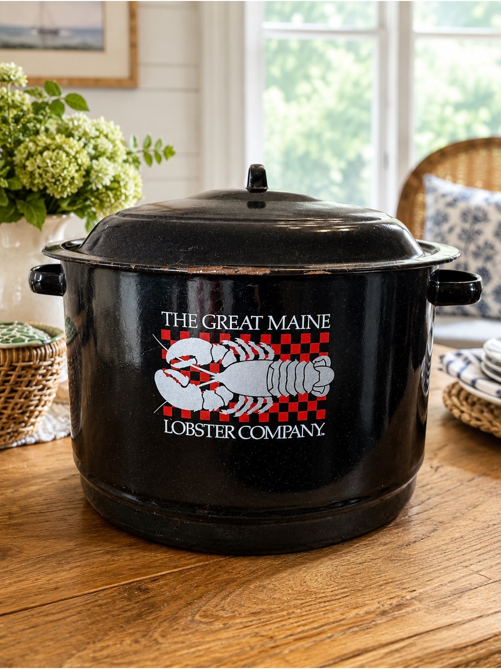 The Great Maine Lobster Company - Black Enamel Stock Pot with Lid